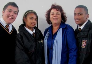 Junior Stadsraadslede doen hul deel vir Mandeladag